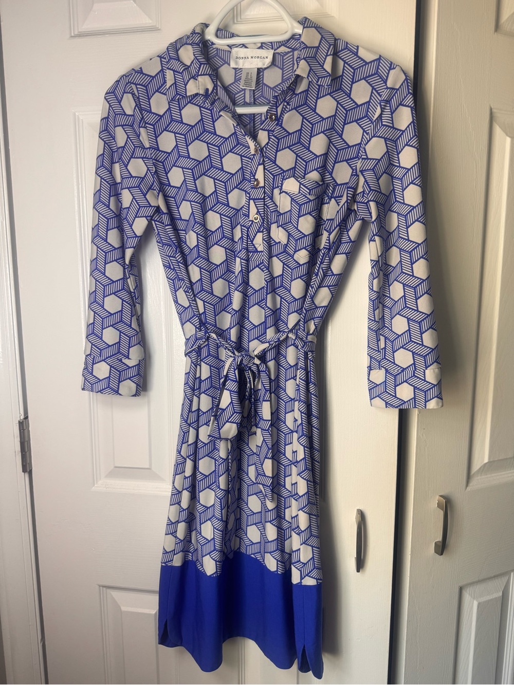 Donna Morgan Blue and White Geometric Shirt Dress size 2